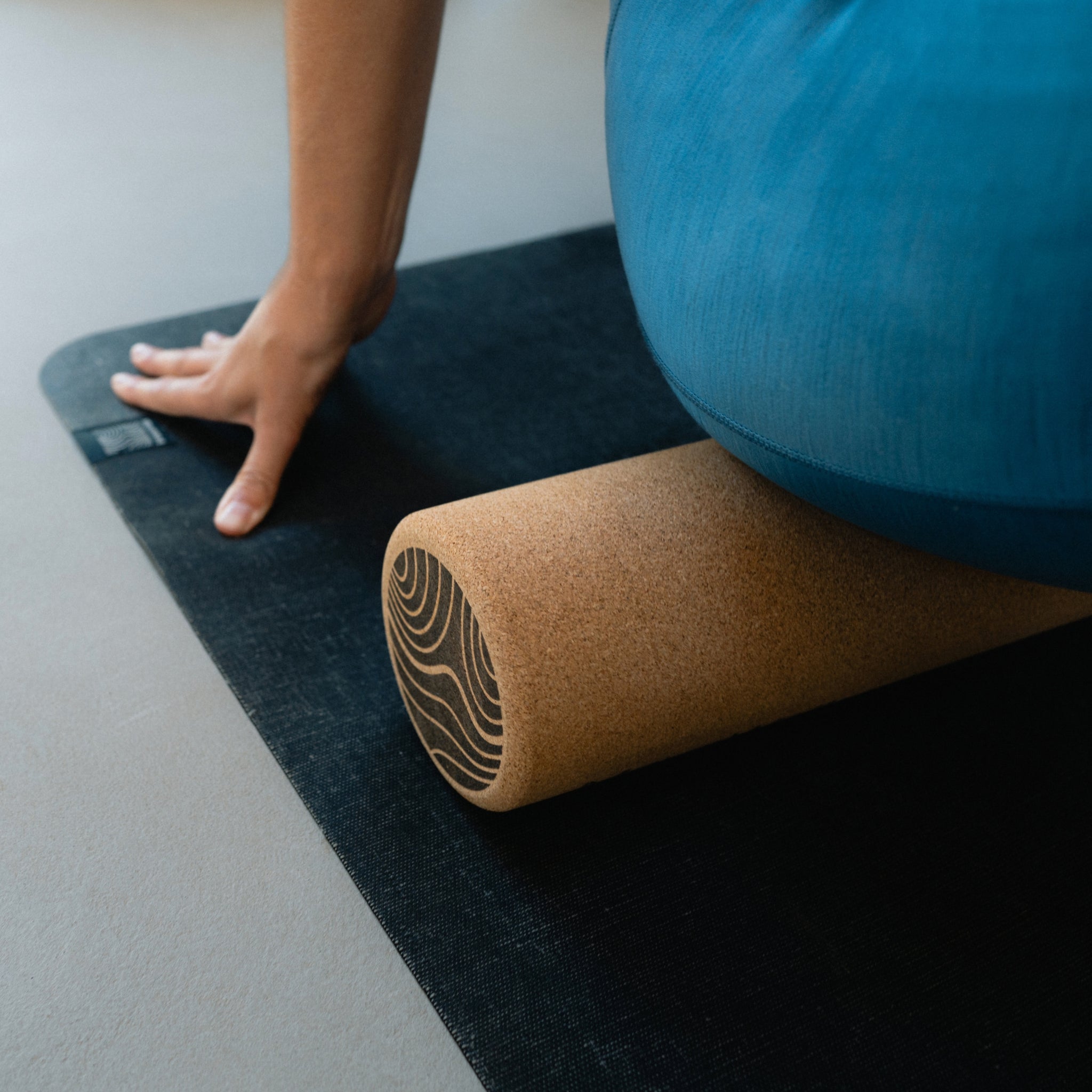 (no foam) Roller - 100% Cork Massage Roller